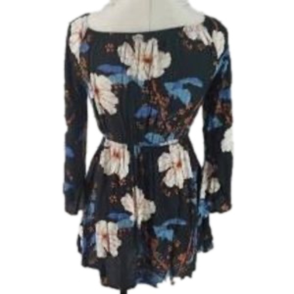 NWOT Billabong off the shoulder Floral dress Small